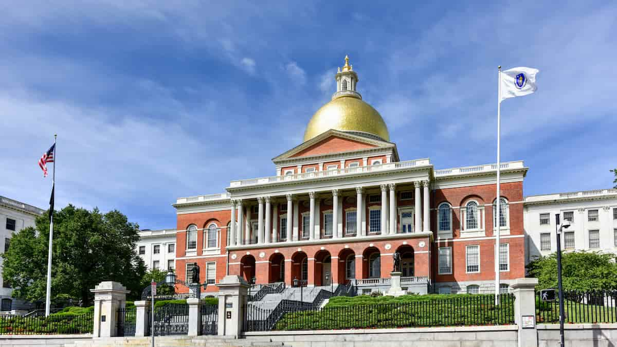 Massachusetts Lawmakers Agree to Legalize Pro and Collegiate Sports Betting