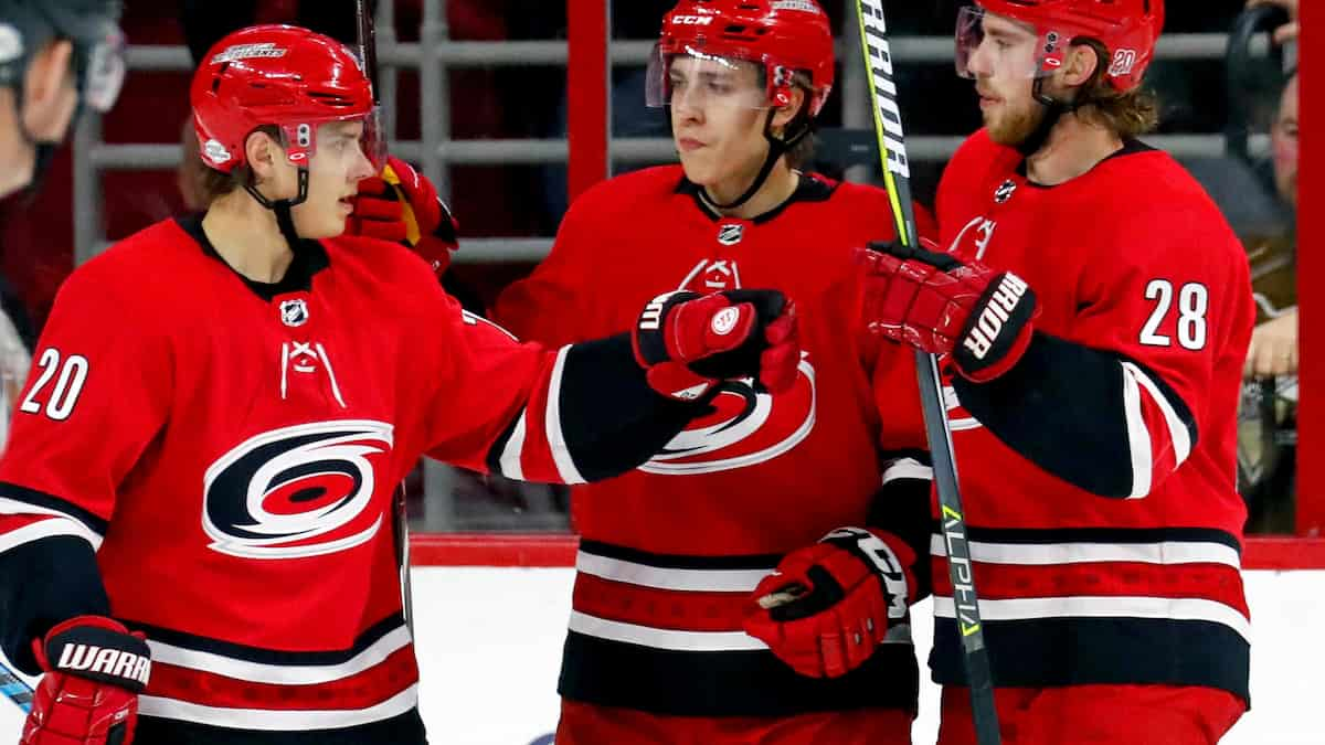 New York Rangers vs Carolina Hurricanes Predictions, Odds, Picks