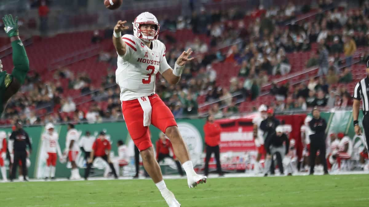 TicketSmarter Birmingham Bowl: Auburn Tigers vs Houston Cougars Predictions, Odds, Picks