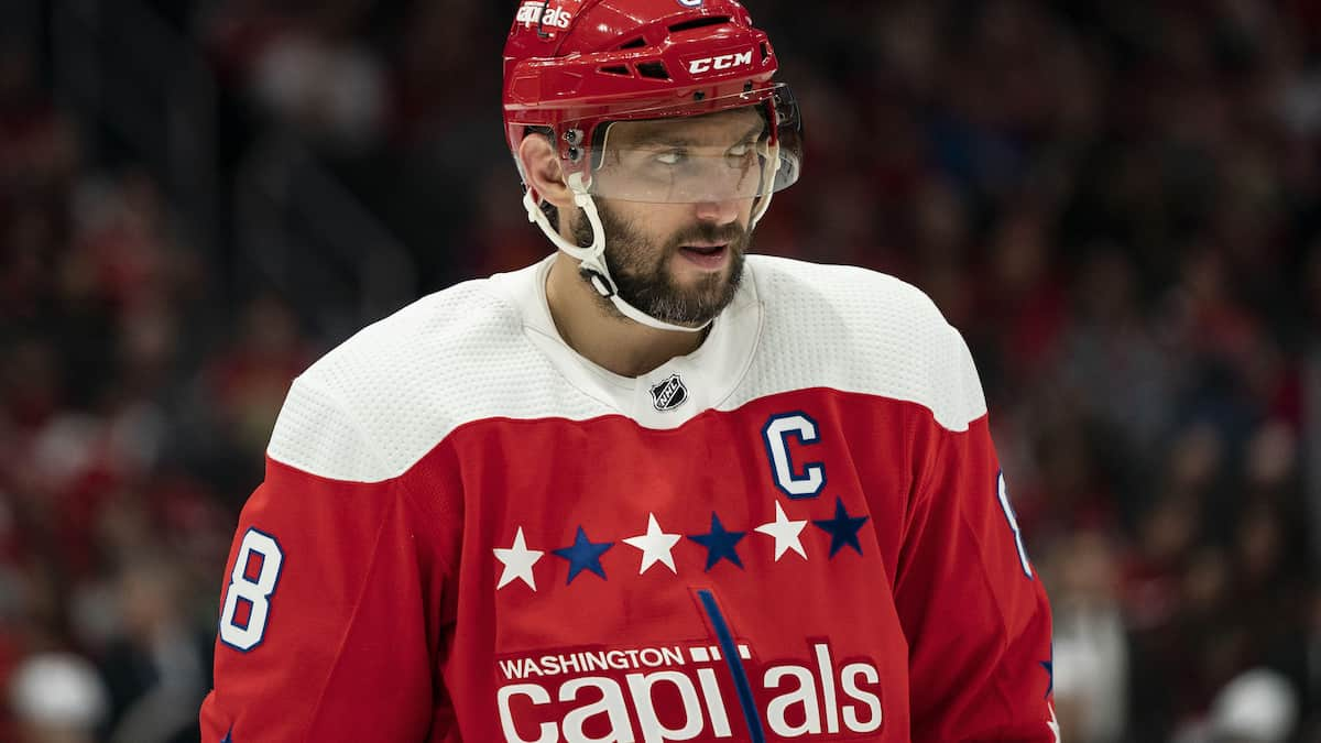 Washington Capitals vs Tampa Bay Lightning Predictions, Picks & Odds 