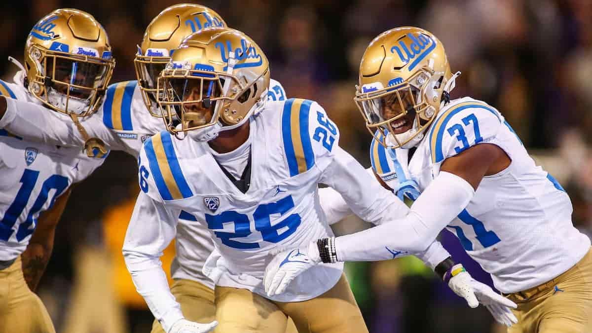 Oregon Ducks vs UCLA Bruins Predictions, Odds, Picks