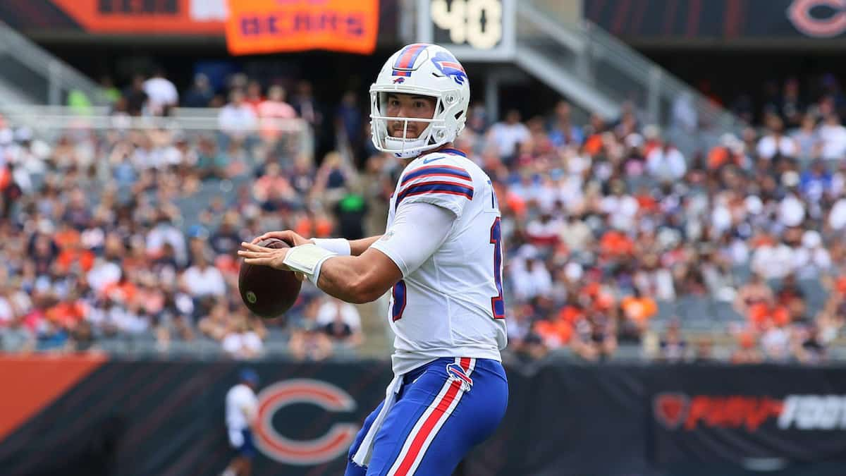 Buffalo Bills vs Tennessee Titans Predictions, Odds, Picks MNF