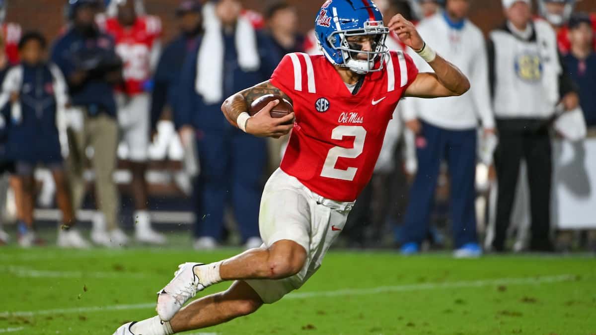 Ole Miss Rebels vs Alabama Crimson Tide Predictions, Picks & Odds