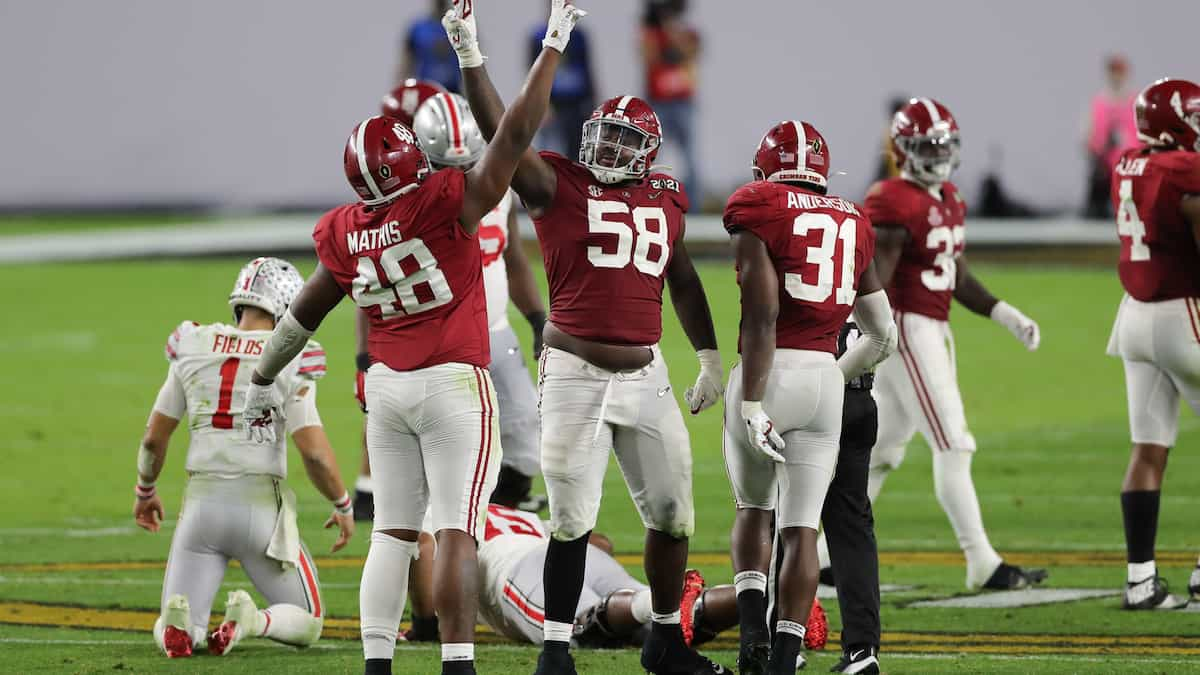 Alabama Crimson Tide vs Florida Gators Predictions, Picks & Odds