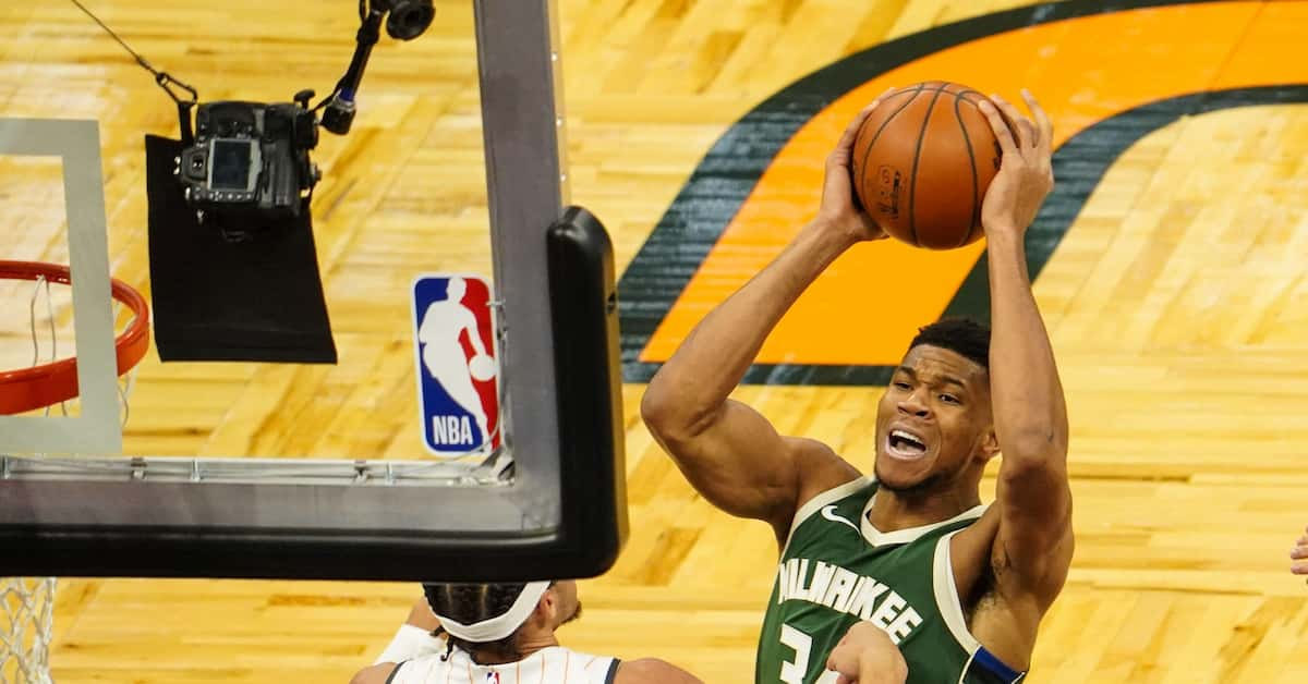 Toronto Raptors vs Milwaukee Bucks Predictions, Betting Lines & Picks