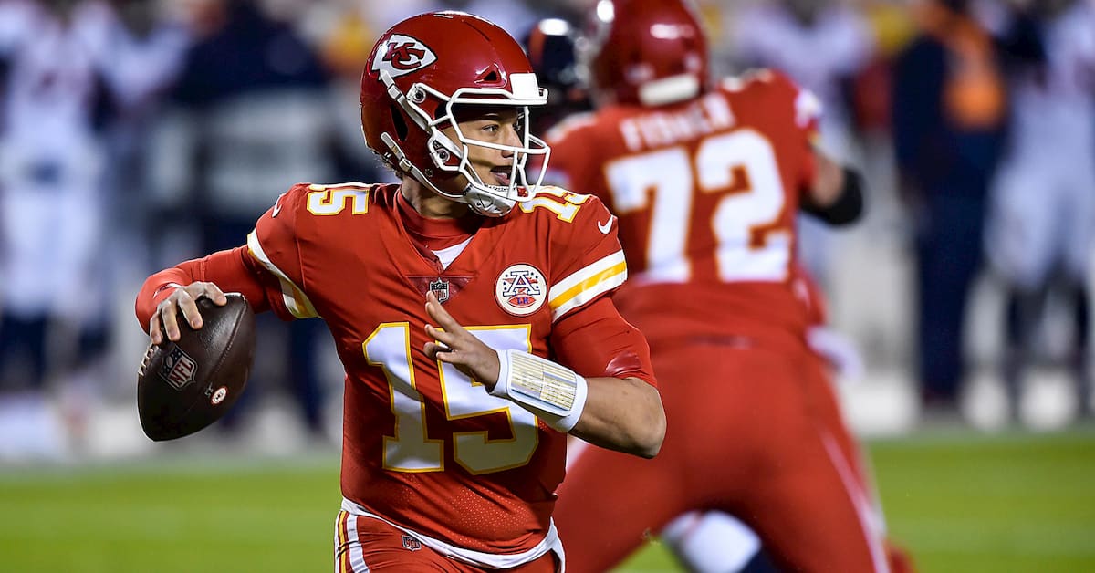 Kansas City Chiefs vs Miami Dolphins Predictions, Odds & Picks