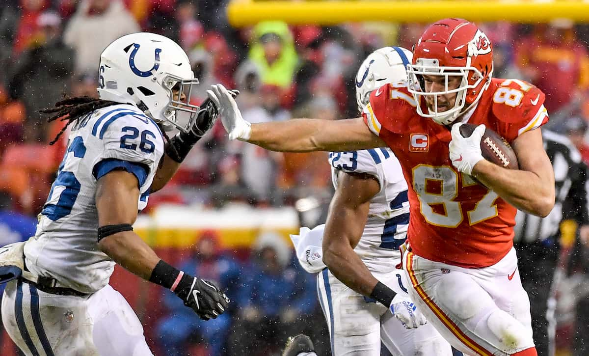 Kansas City Chiefs Travis Kelce’s 2020/21 Receiving Yards - Predictions & Odds