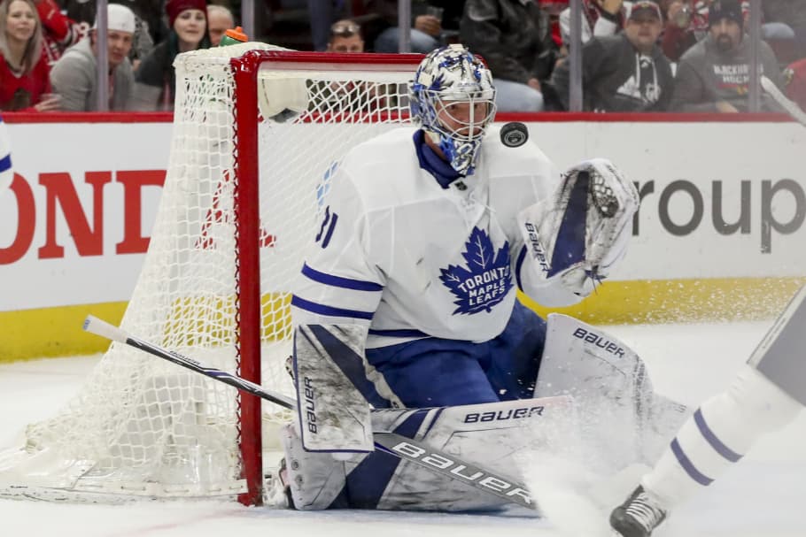 Toronto Maple Leafs vs Boston Bruins: Predictions and Odds