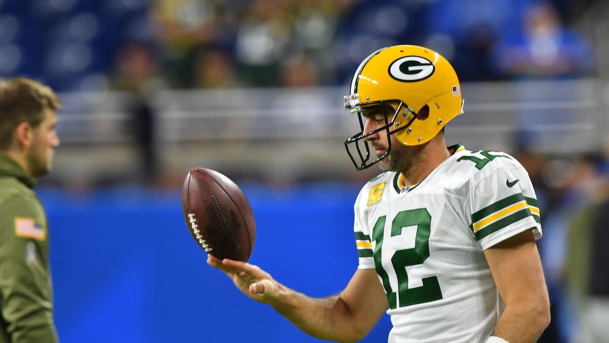 Cowboys vs Packers Week 10: The Growing Frustration of Packers QB Aaron Rodgers Is Obvious