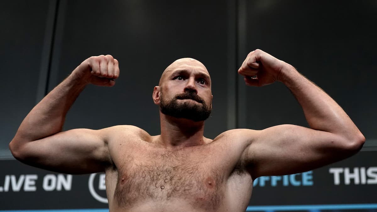 Tyson Fury vs Derek Chisora Predictions: Fury Is the Hot Betting Favourite