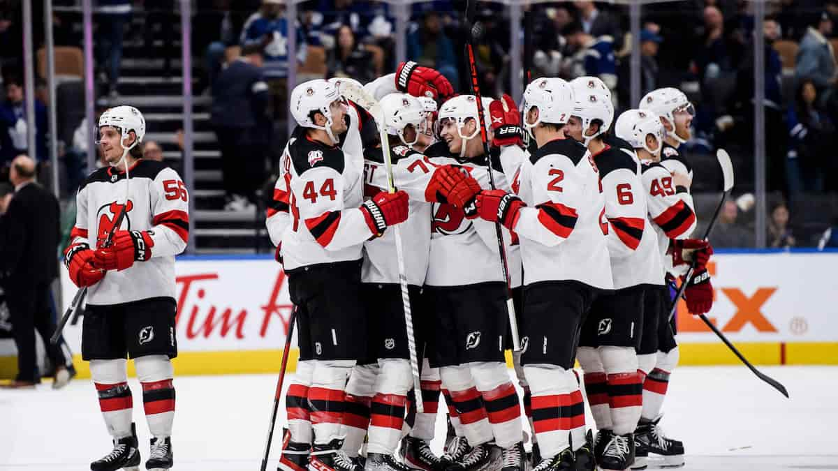 New Jersey Devils vs Carolina Hurricanes: Two of the Eastern Conference’s Best Will Battle in Raleigh