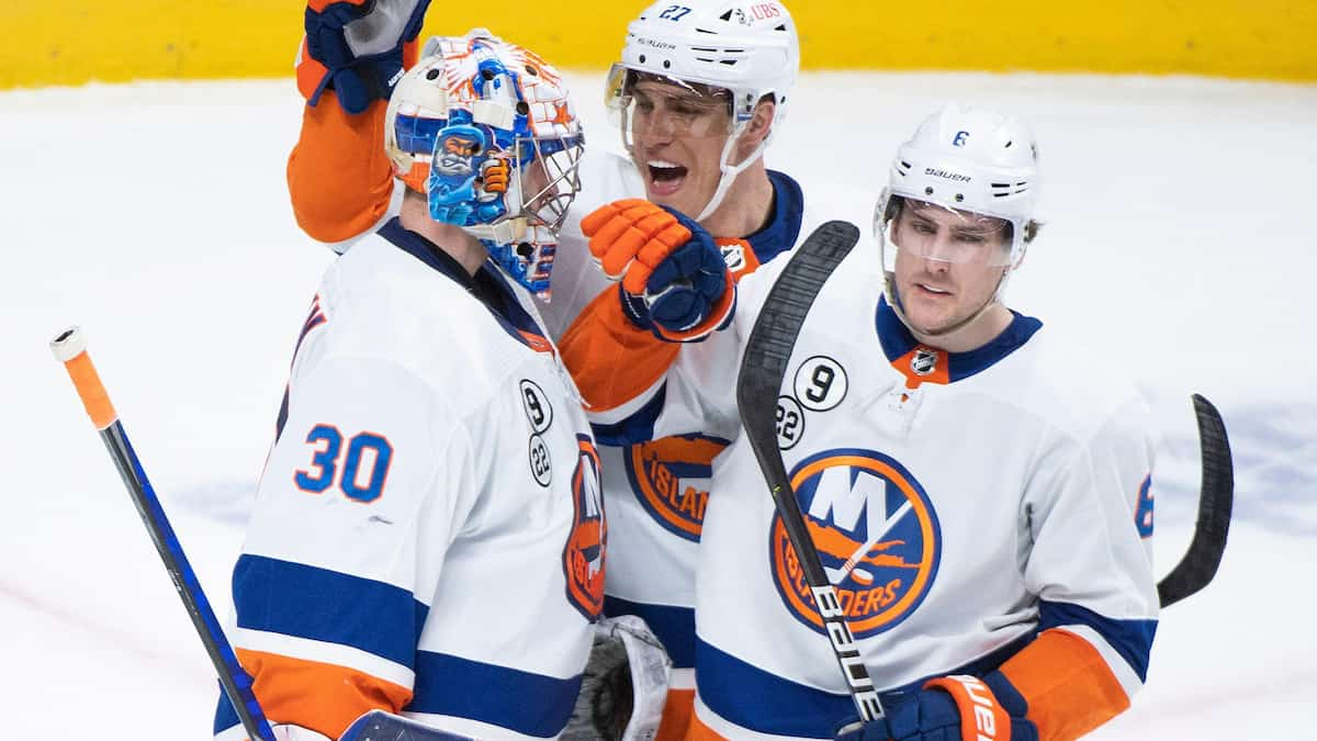 Seattle Kraken vs New York Islanders: Kraken Try to Take Sole Possession of First Place