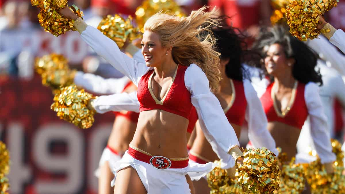 How Much Do NFL Cheerleaders Make?