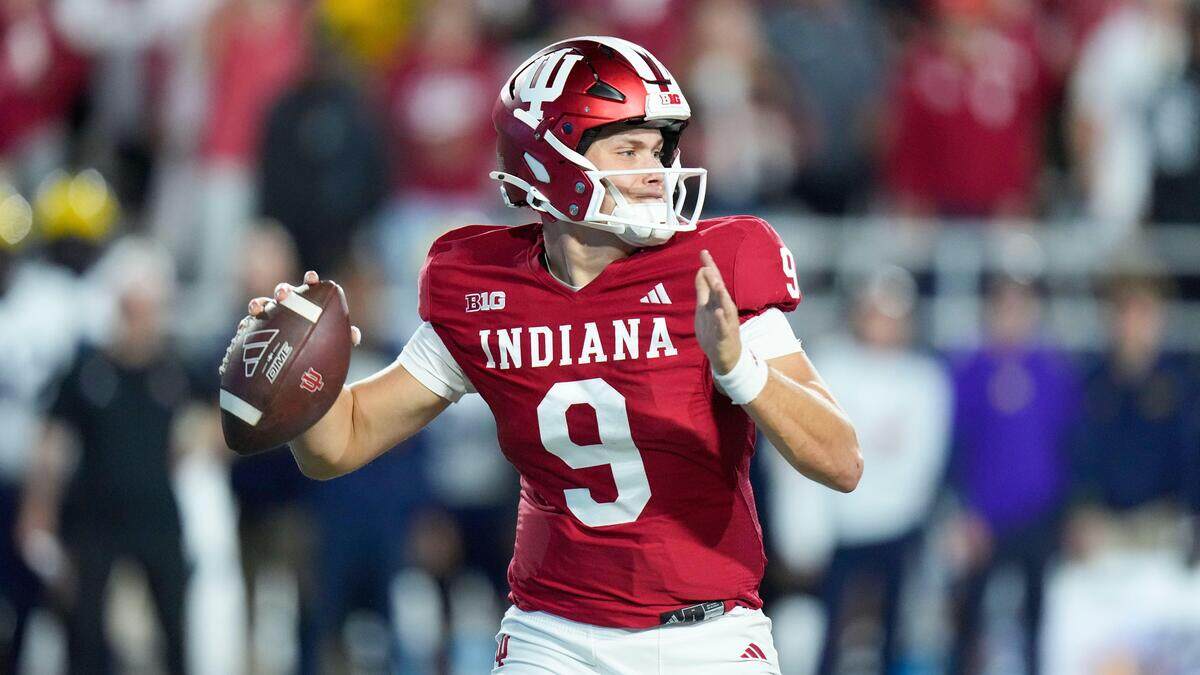 Best NCAAF Week 13 Prop Bets: Indiana Looks to Upset Ohio State