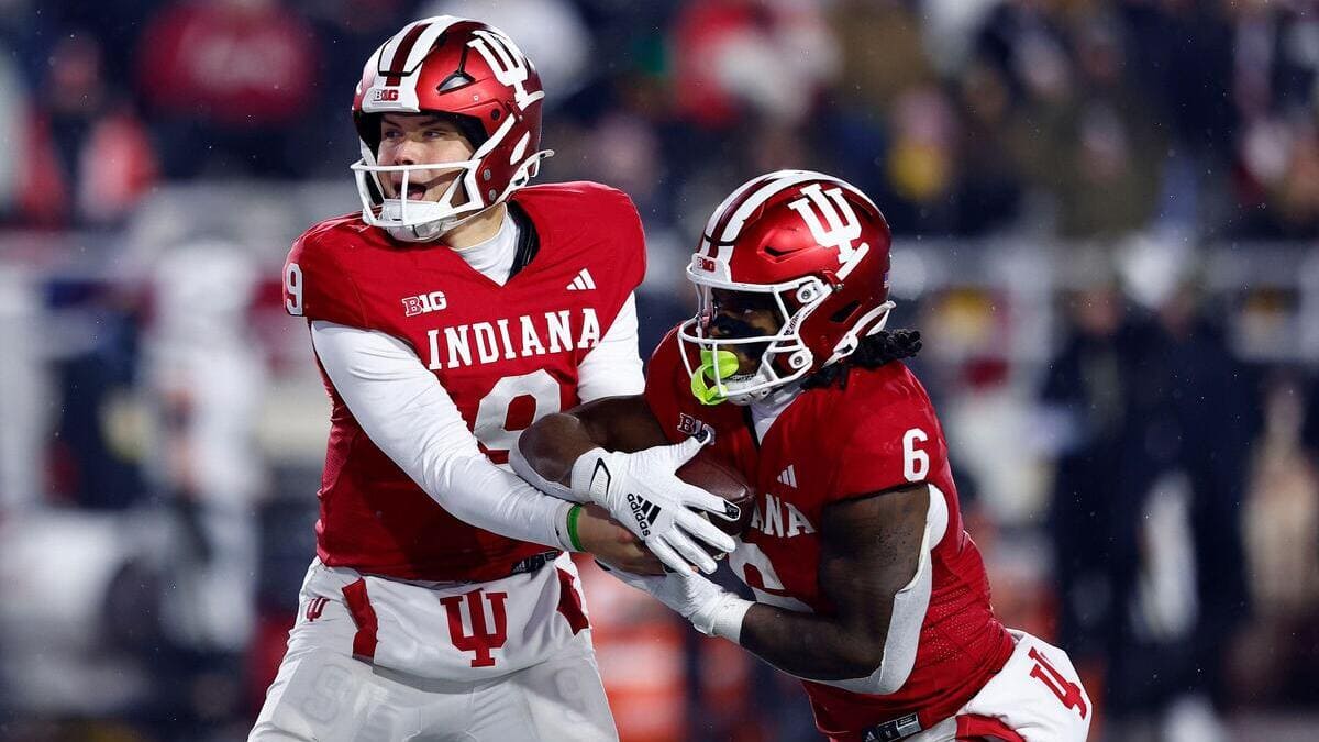 Indiana vs. Notre Dame Picks, Predictions and Odds: Is an Upset Brewing for the Hoosiers?