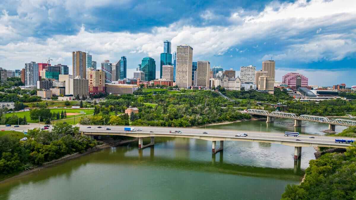 Blueprint for iGaming Expansion in Alberta