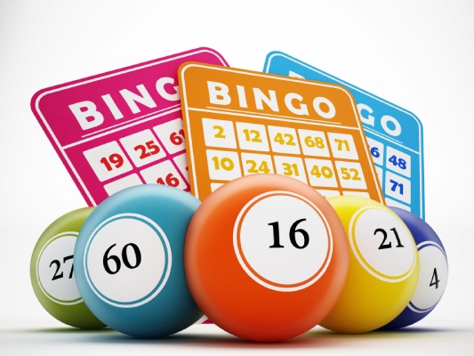 Bingo cards and bingo balls